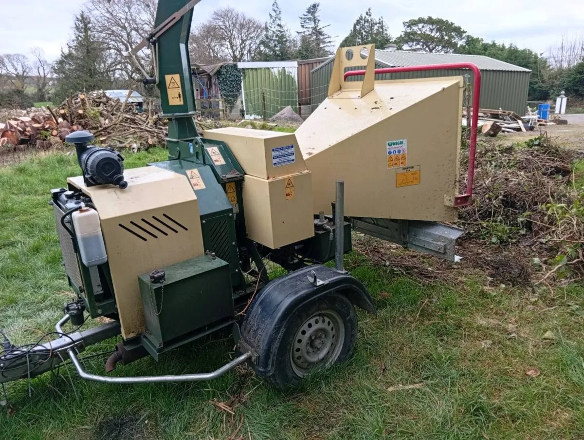 Negri wood chipper - Image 1