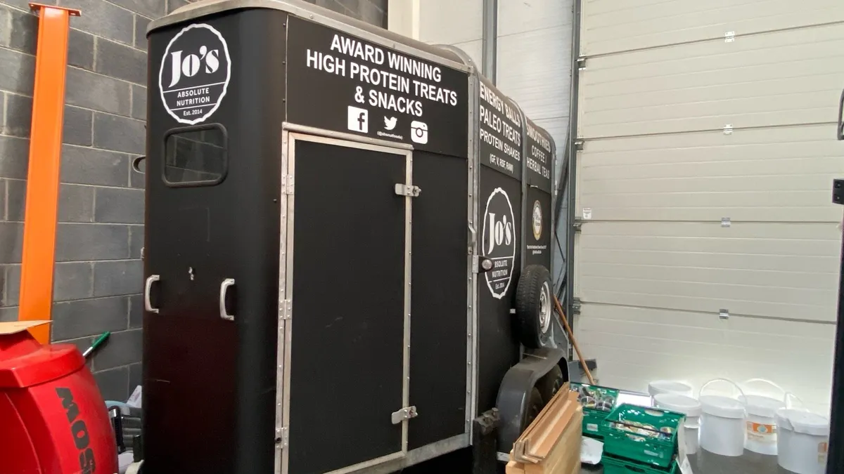 Horsebox catering trailer - Image 4