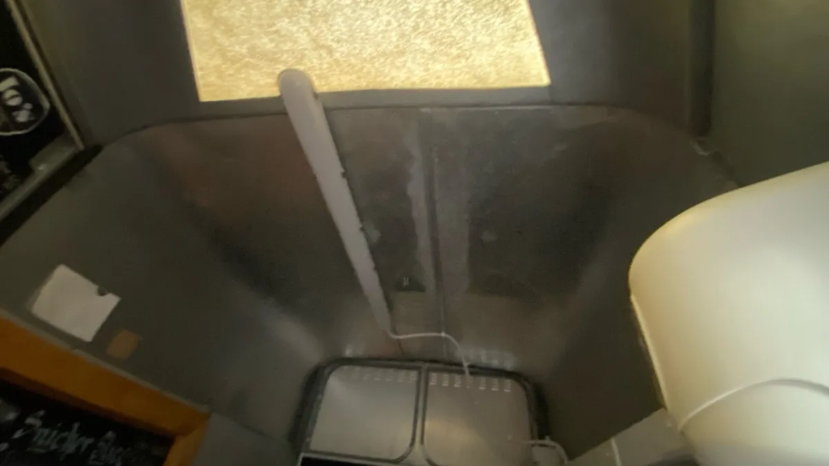 Horsebox catering trailer - Image 1