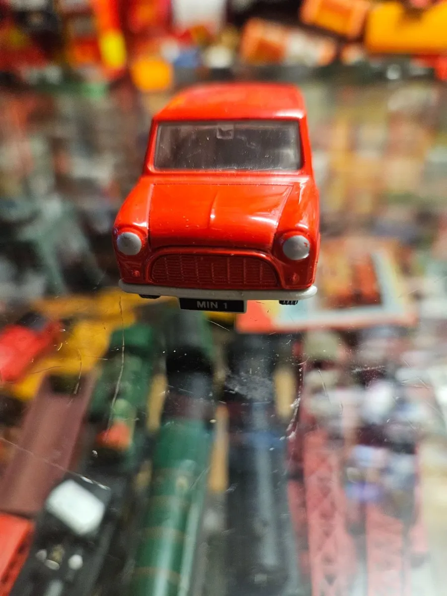 Corgi Mini - Image 2