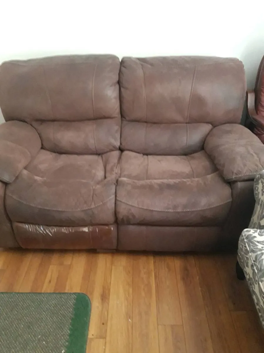 Free recliner couch