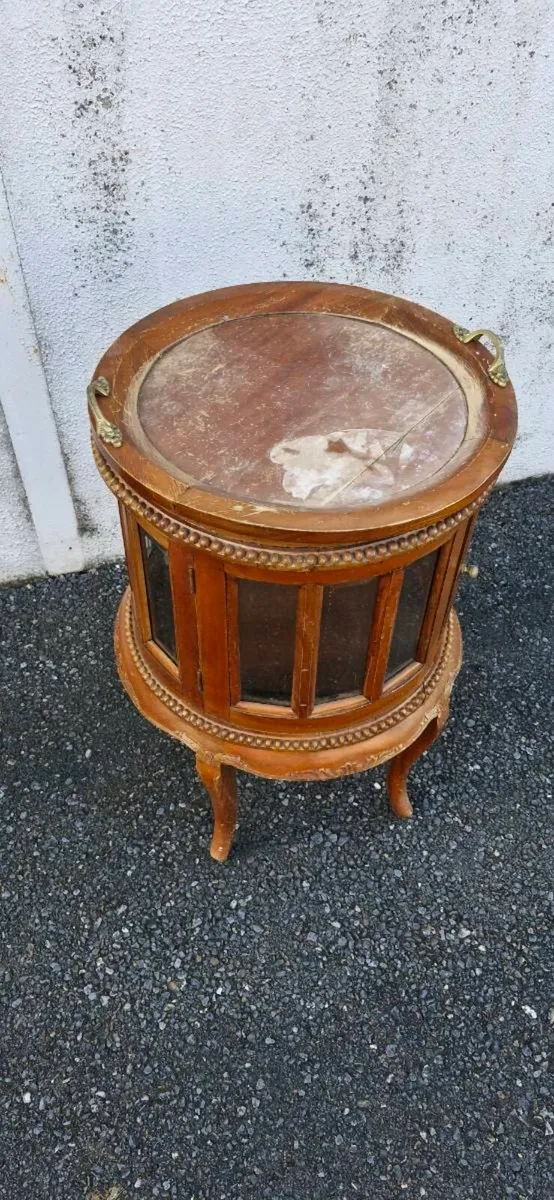 Antique drinks cabinet - Image 3