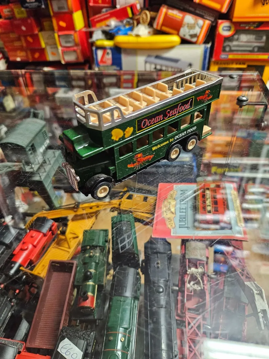 Corgi Lledo Bus - Image 1