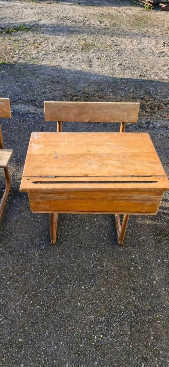 Old school desk - Image 3
