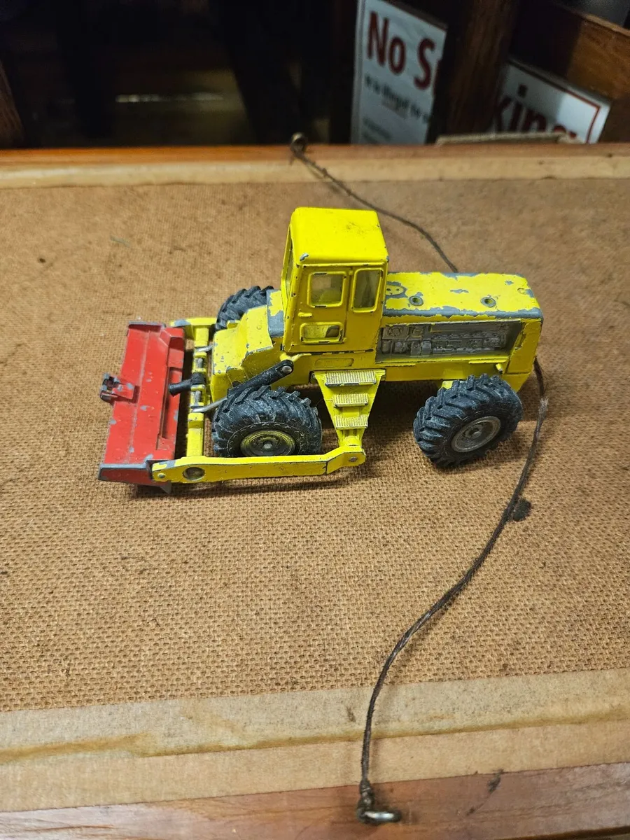 Dinky 1970's Michigan Tractor Dozer - Image 2