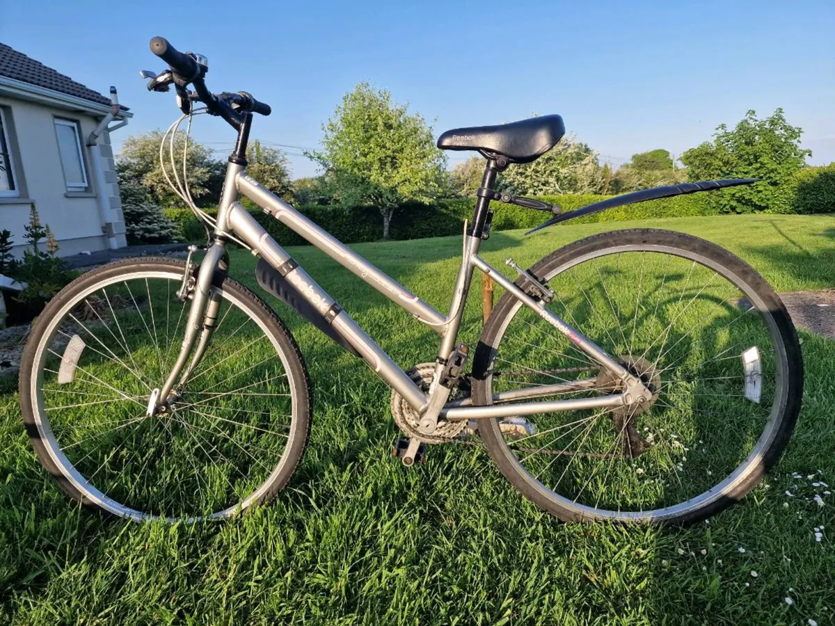 Ladies bicycle - Image 1