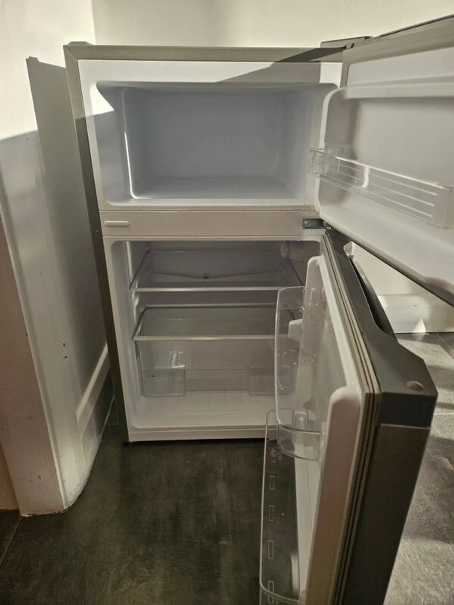 Mini Fridge - Image 3