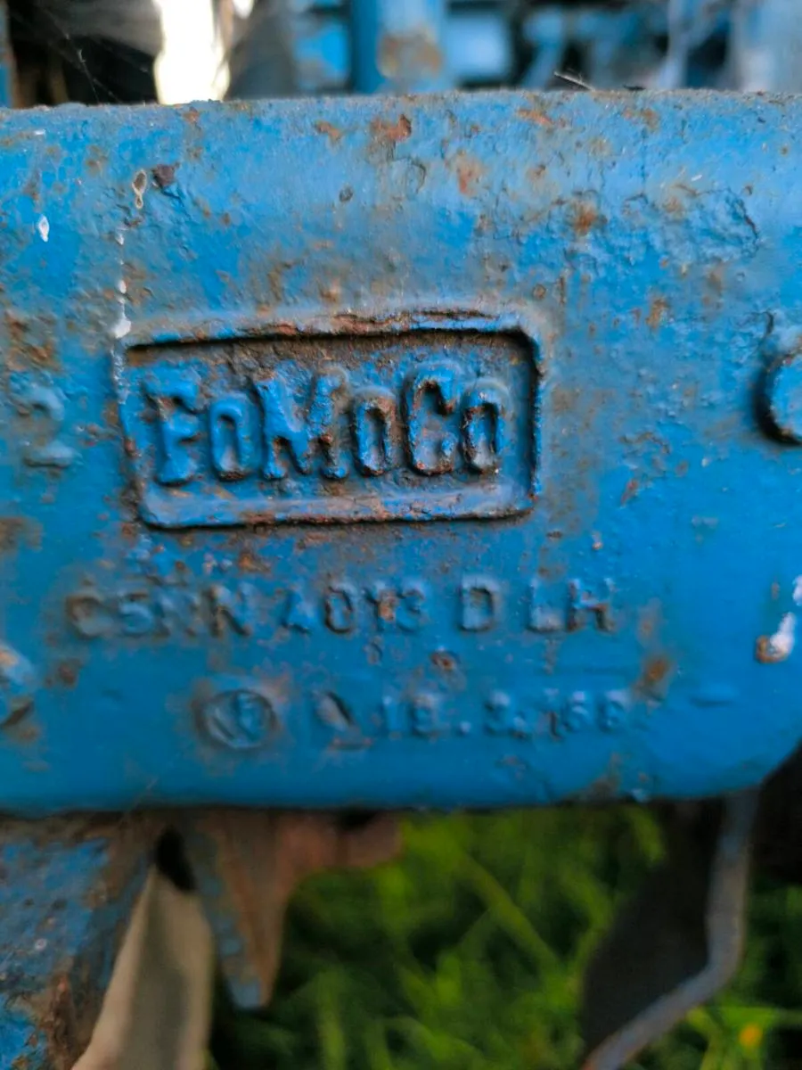 Ford 2000 - Image 4