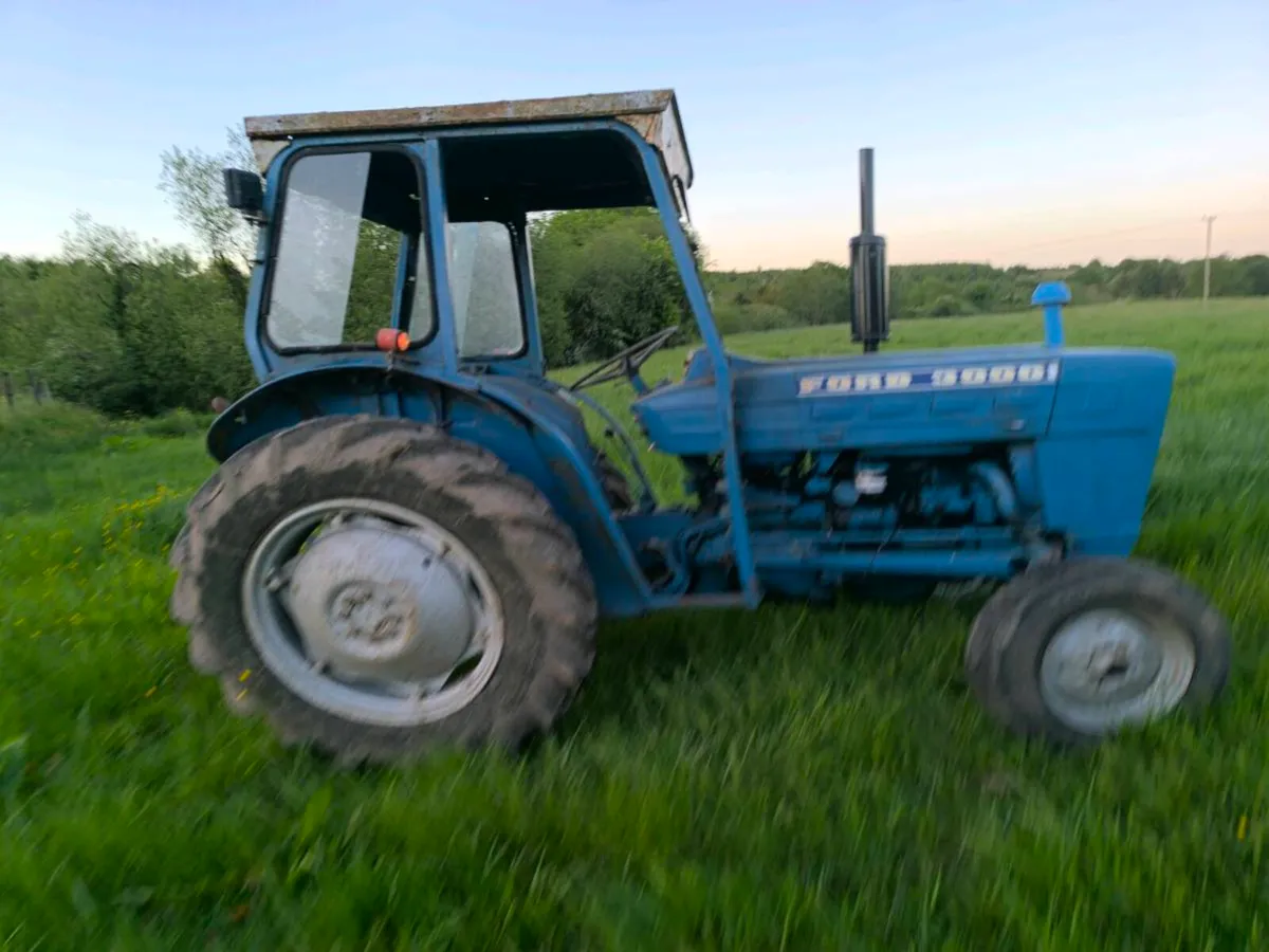 Ford 2000 - Image 2