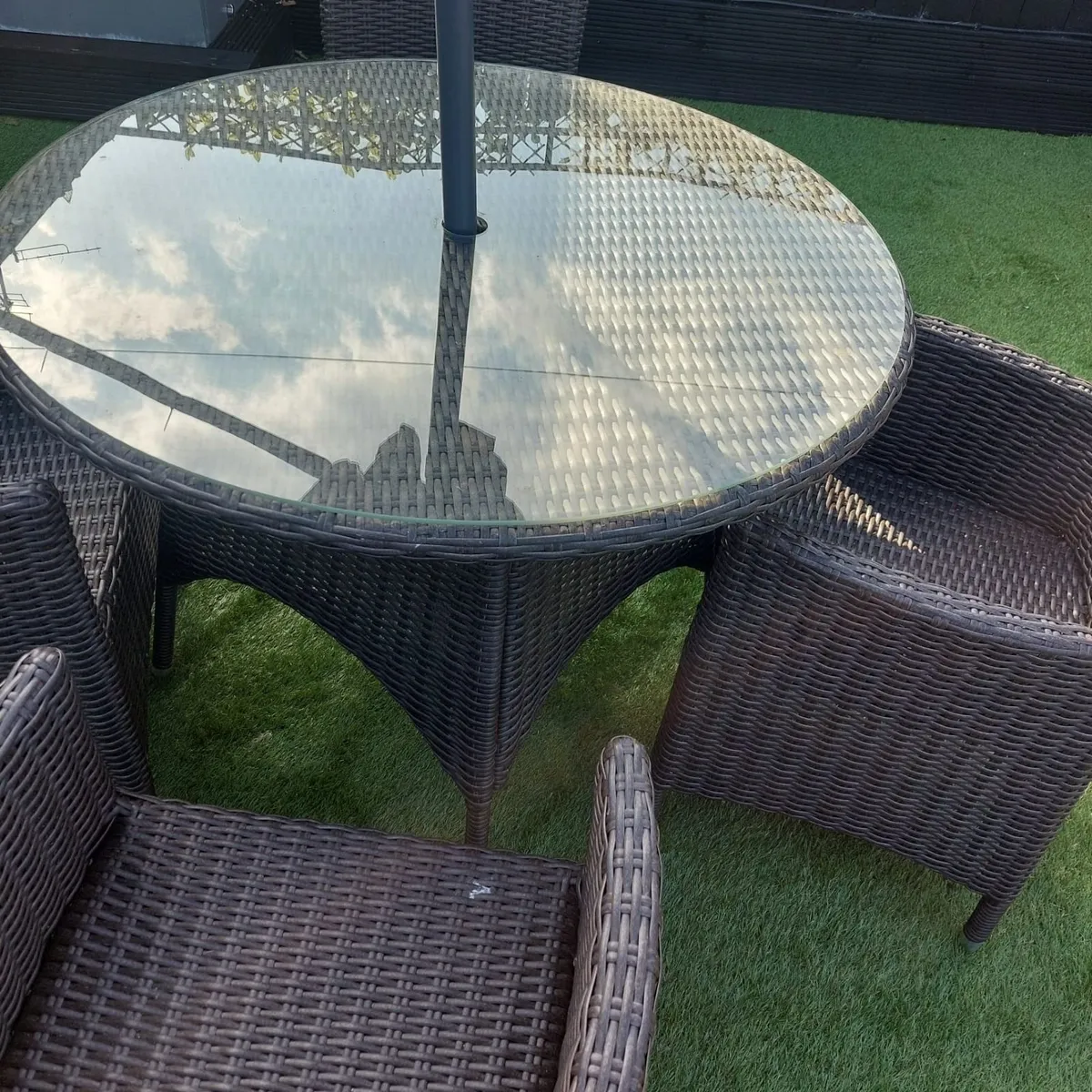Rattan furniture - Image 1