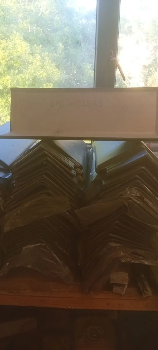 Ridge caps - Image 1