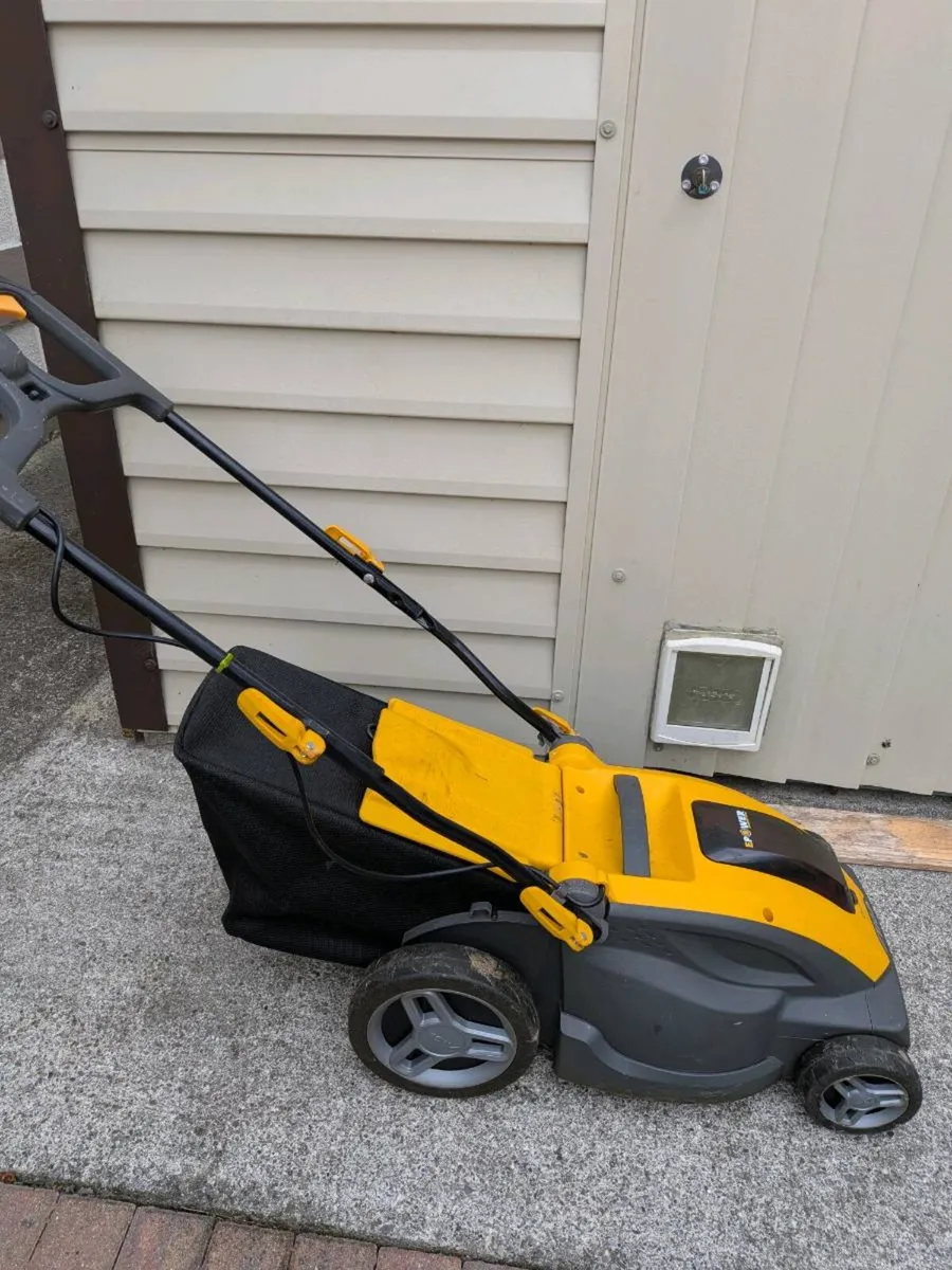 Battery Lawnmower - Image 1