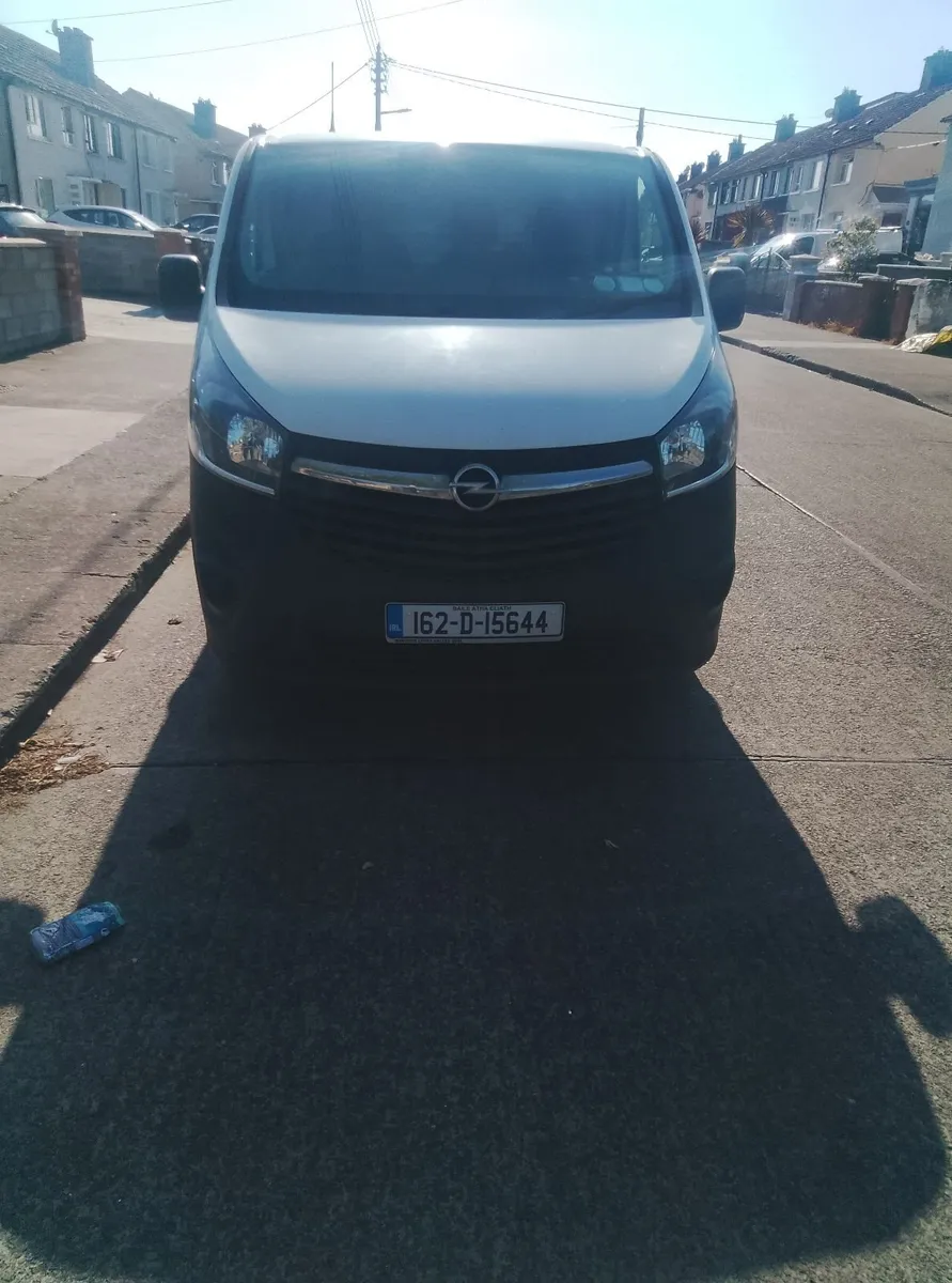 Opel Vivaro 2016 - Image 2