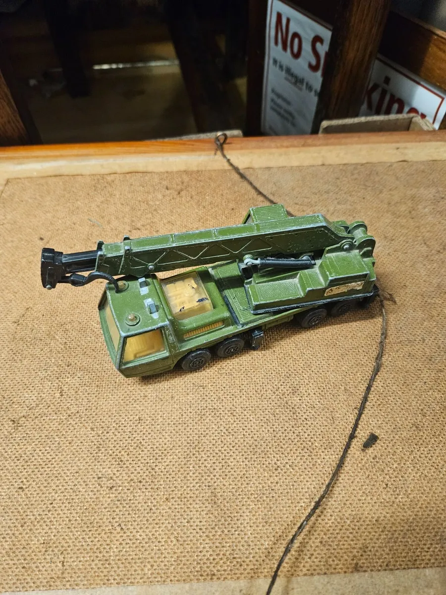 Matchbox Superkings Battlekings Crane - Image 1