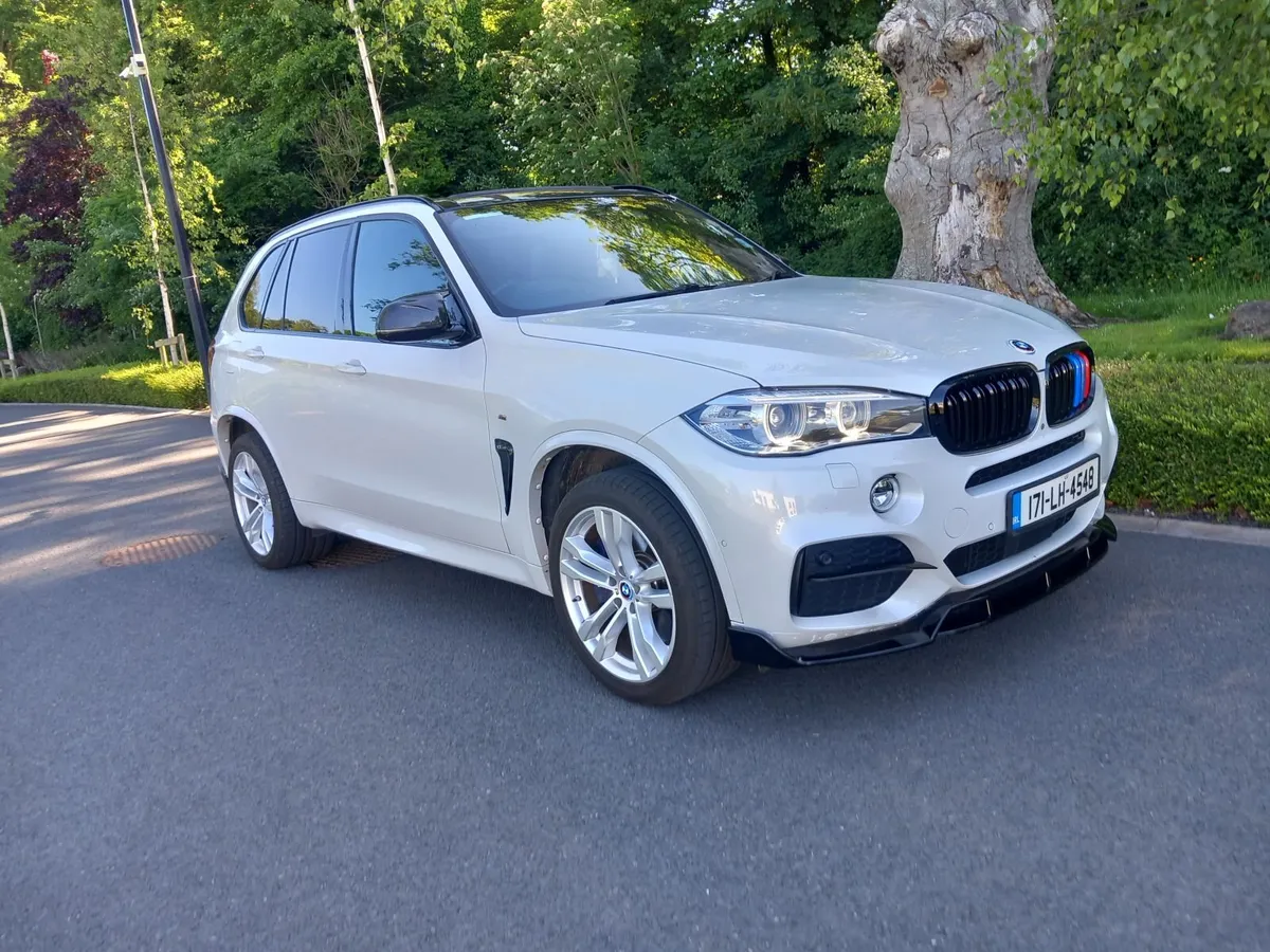 BMW X5 m50d - Image 1