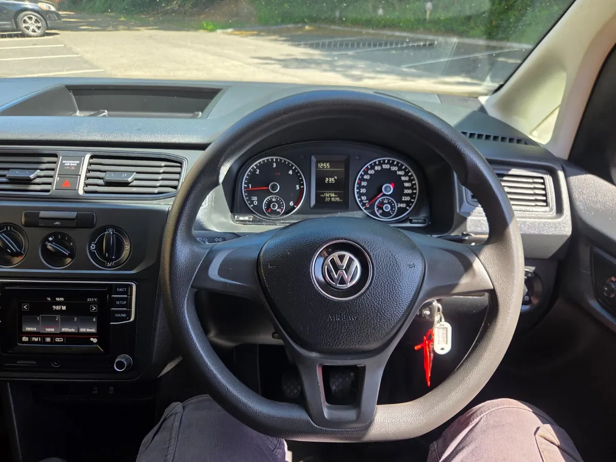 Volkswagen Caddy 2020 - Image 2
