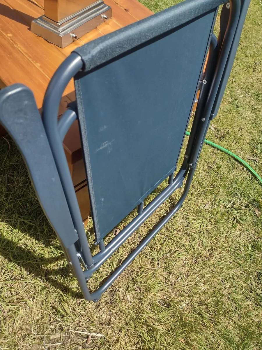 New foldup garden/patio chair with armrests - Image 4