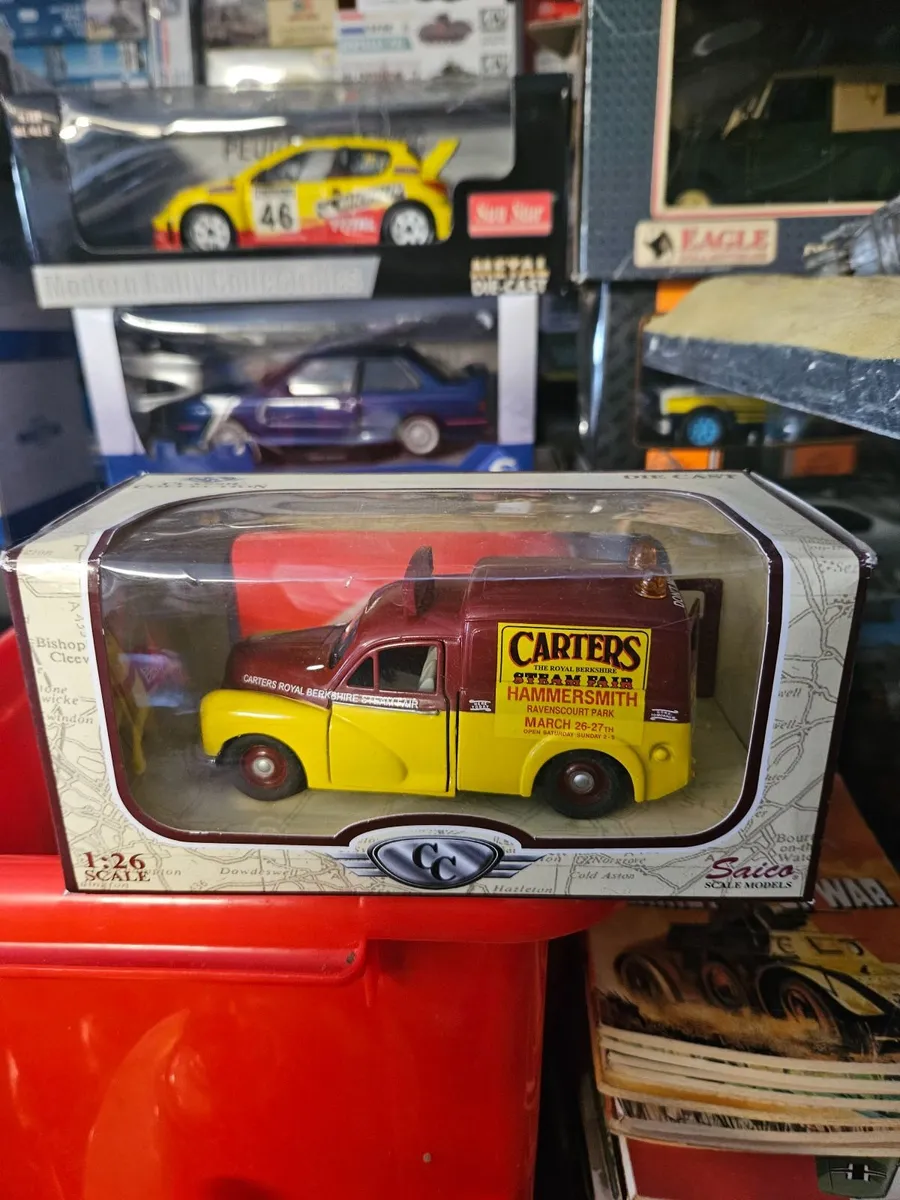 Corgi Saico Morris Minor Circus Van - Image 1