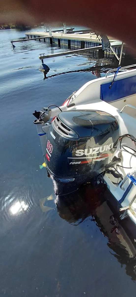 Outboard motor - Image 2
