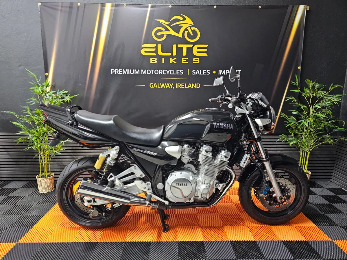 Yamaha XJR 1300 - Image 1