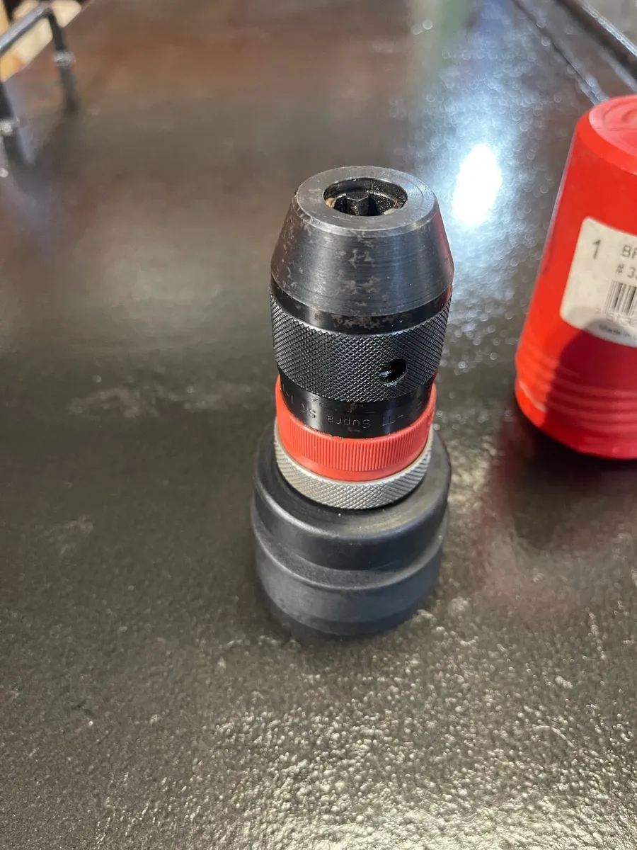 Hilti quick release chuck. - Image 3