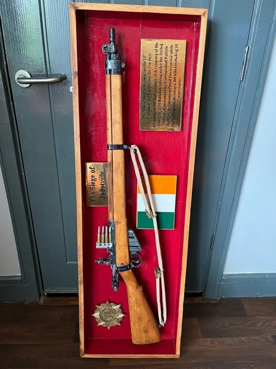 Handcrafted 1:1 Model of the .303 Enfield Rifle - Image 1