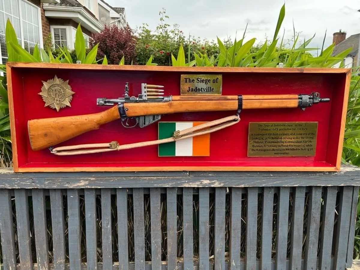 Handcrafted 1:1 Model of the .303 Enfield Rifle - Image 3