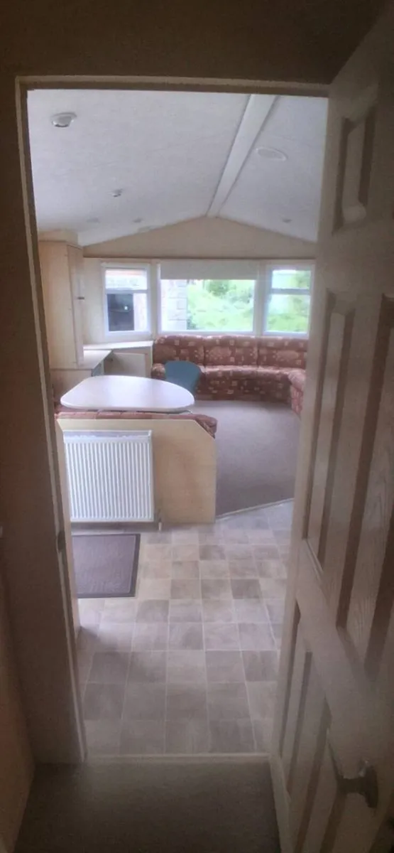 3 bed Willerby Mobile Home - Image 4