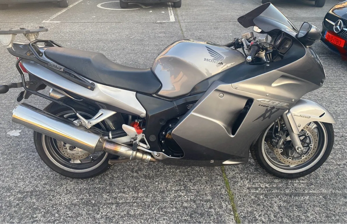 Honda Blackbird 1100 - Image 1