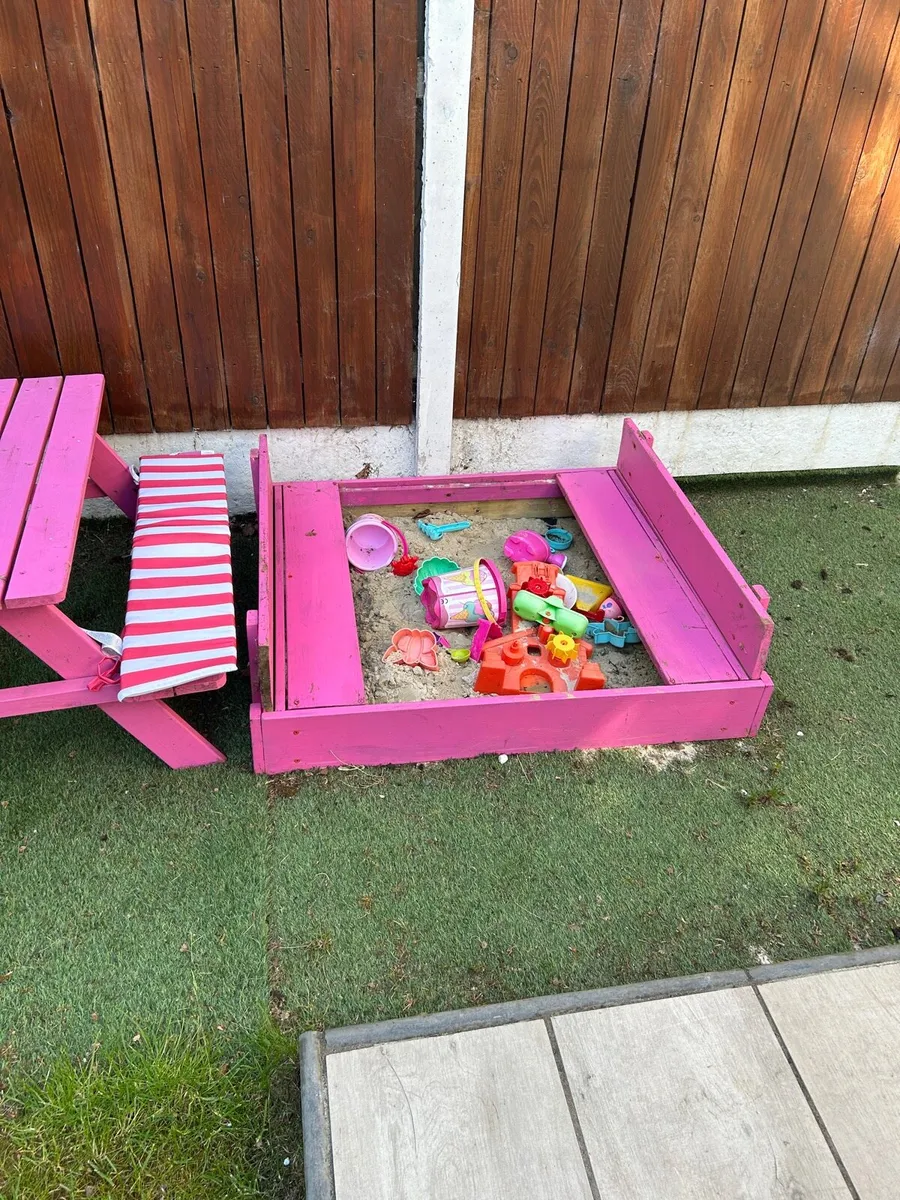 Kids sand pit , picnic table and toys - Image 3