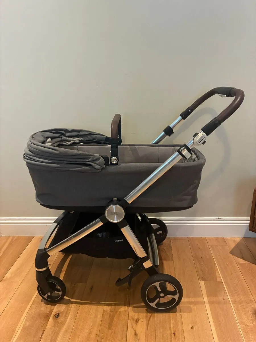 Pram  (Mamas and Papas Travel Bundle) - Image 3