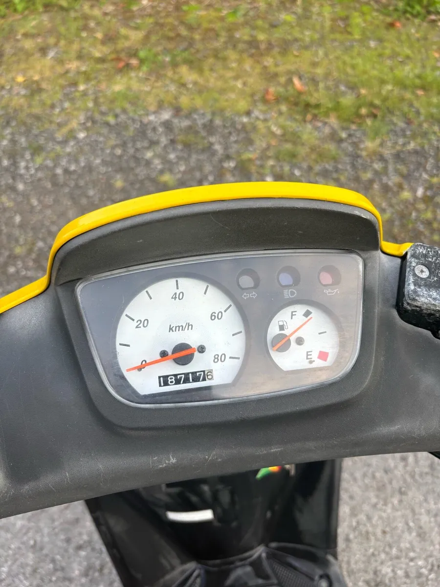 Yamaha 50cc moped - Image 2