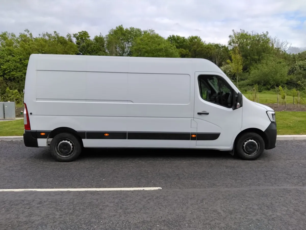 Renault Master 150bhp LWB Semii High Roof - Image 4