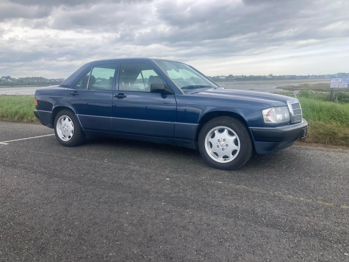 Mercedes 190E - Image 1