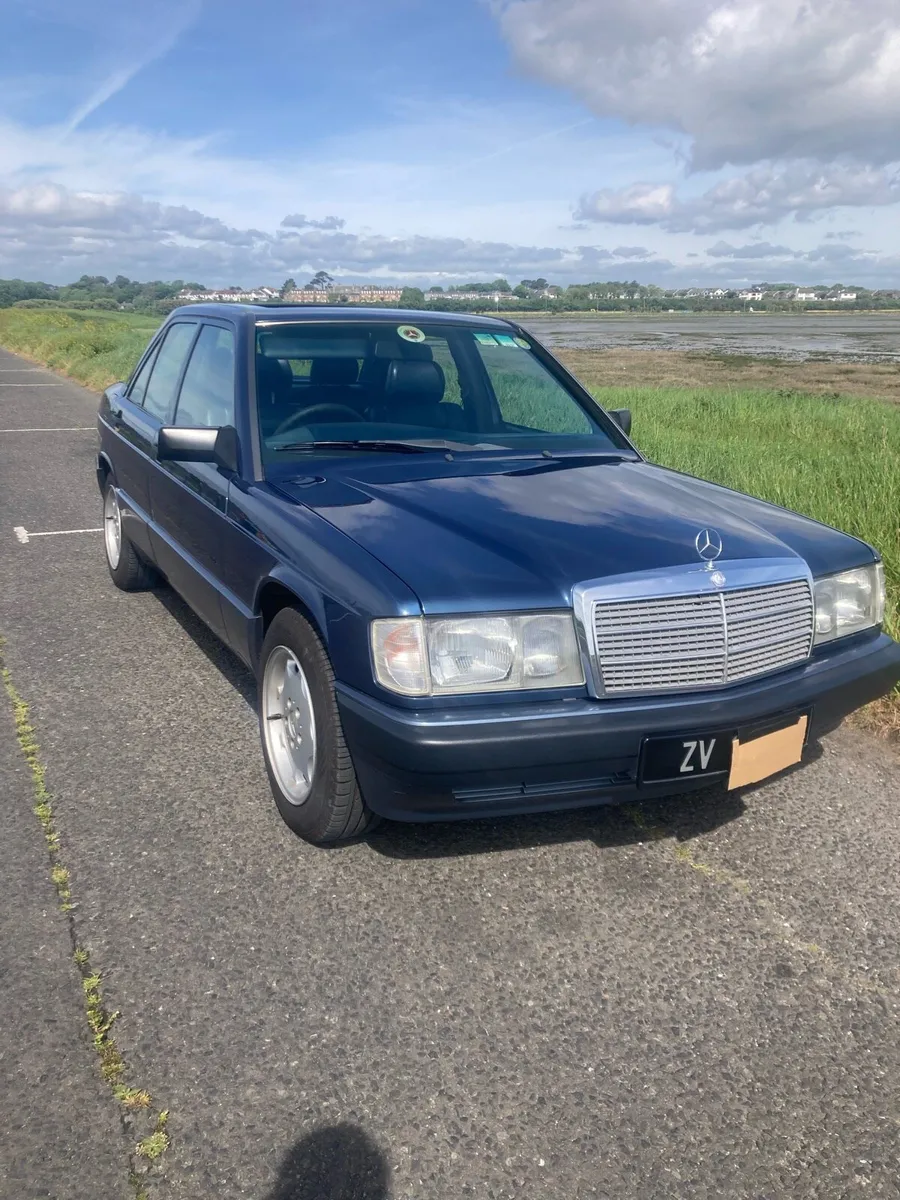 Mercedes 190E - Image 4