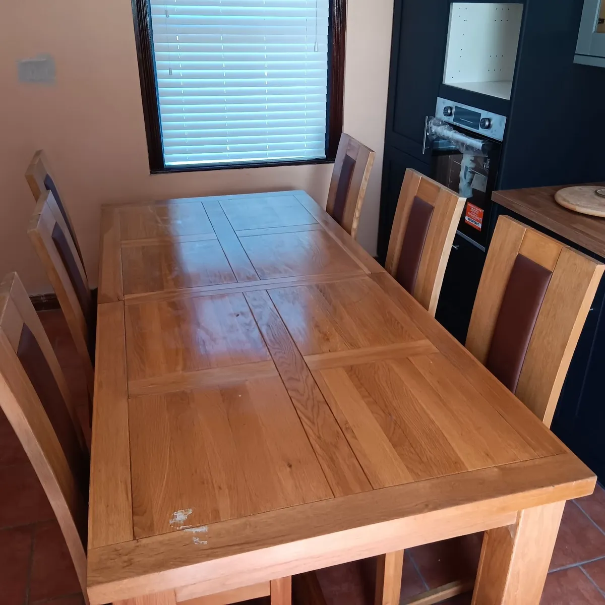 Solid Oak Dining table and chairs - Image 1