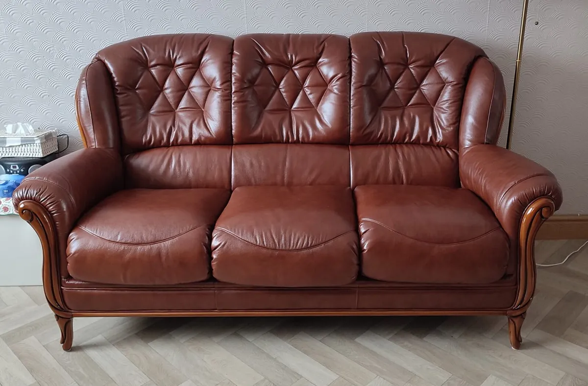 Italian leather 3 piece suite - Image 1