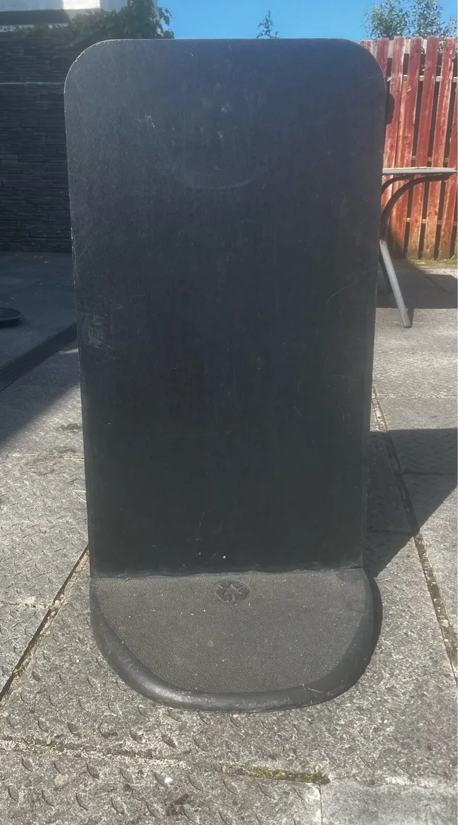 Pavement menu sign - Image 1
