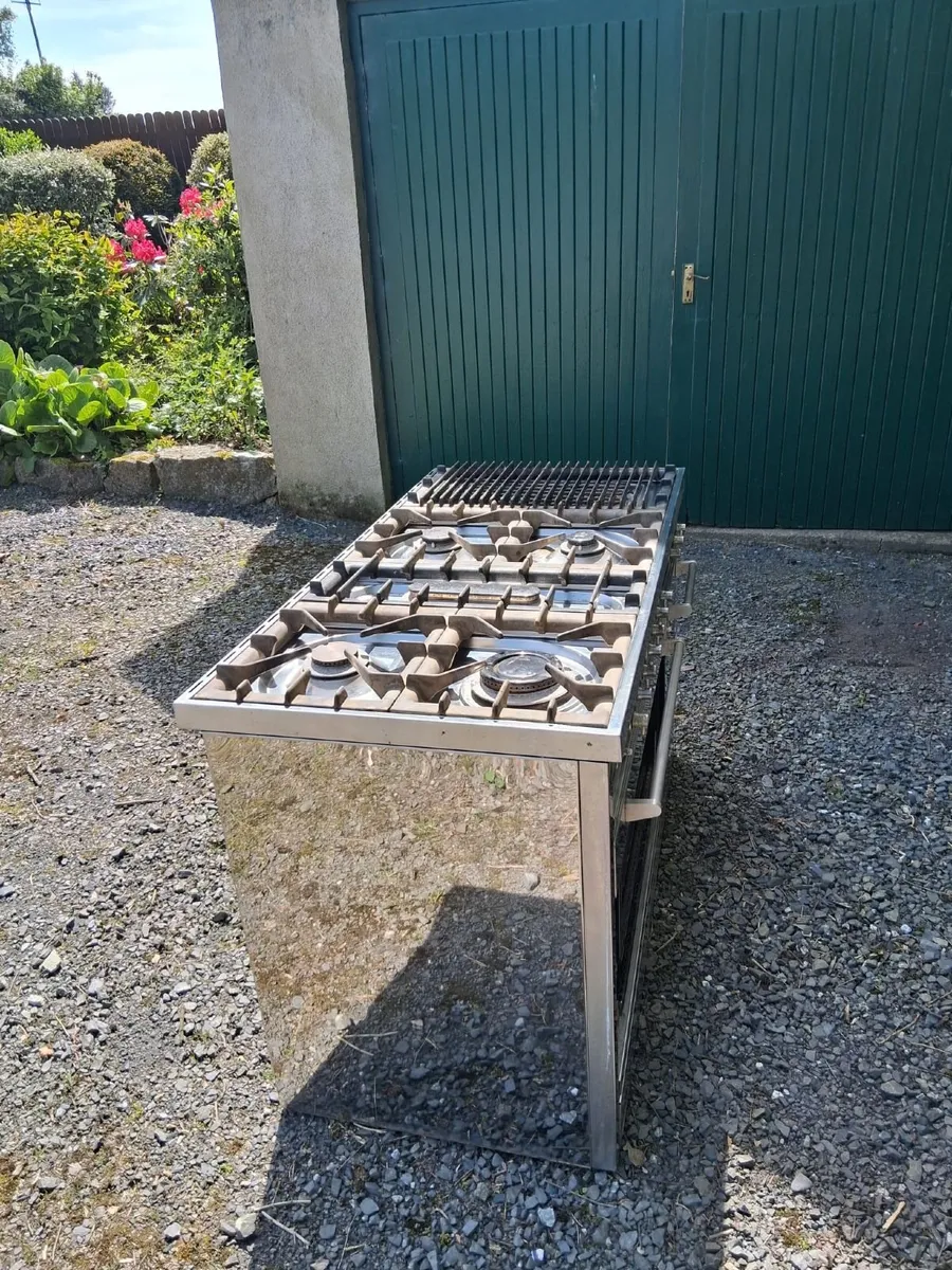 Britannia range cooker - Image 2