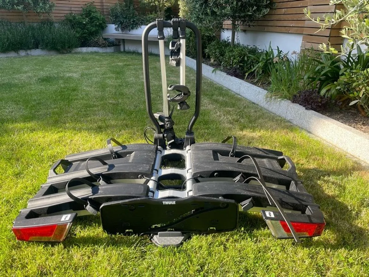 Thule EasyFold XT 3-Bike Towbar Mounted Bike Rack - Image 1