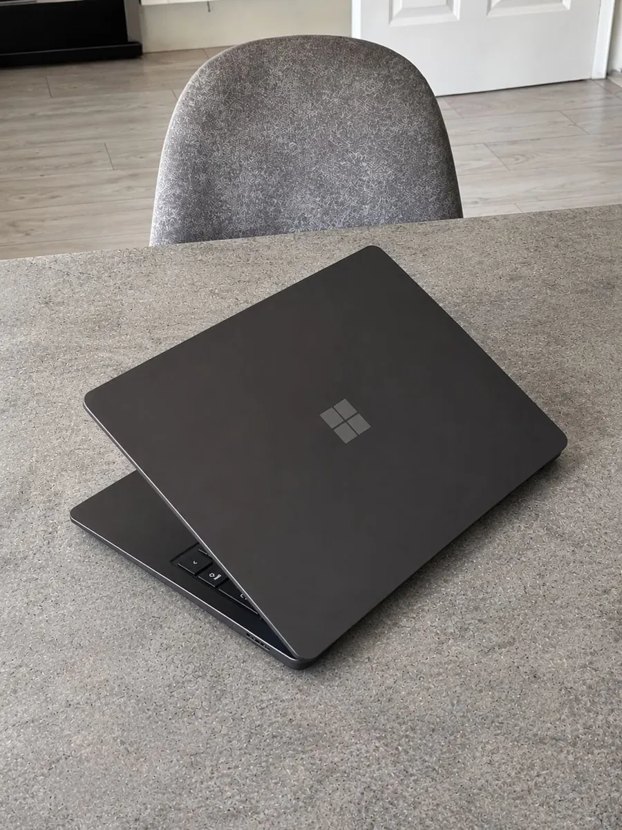 Surface Laptop 7 13.8" SXE | 16GB | 512GB | Black - Image 3