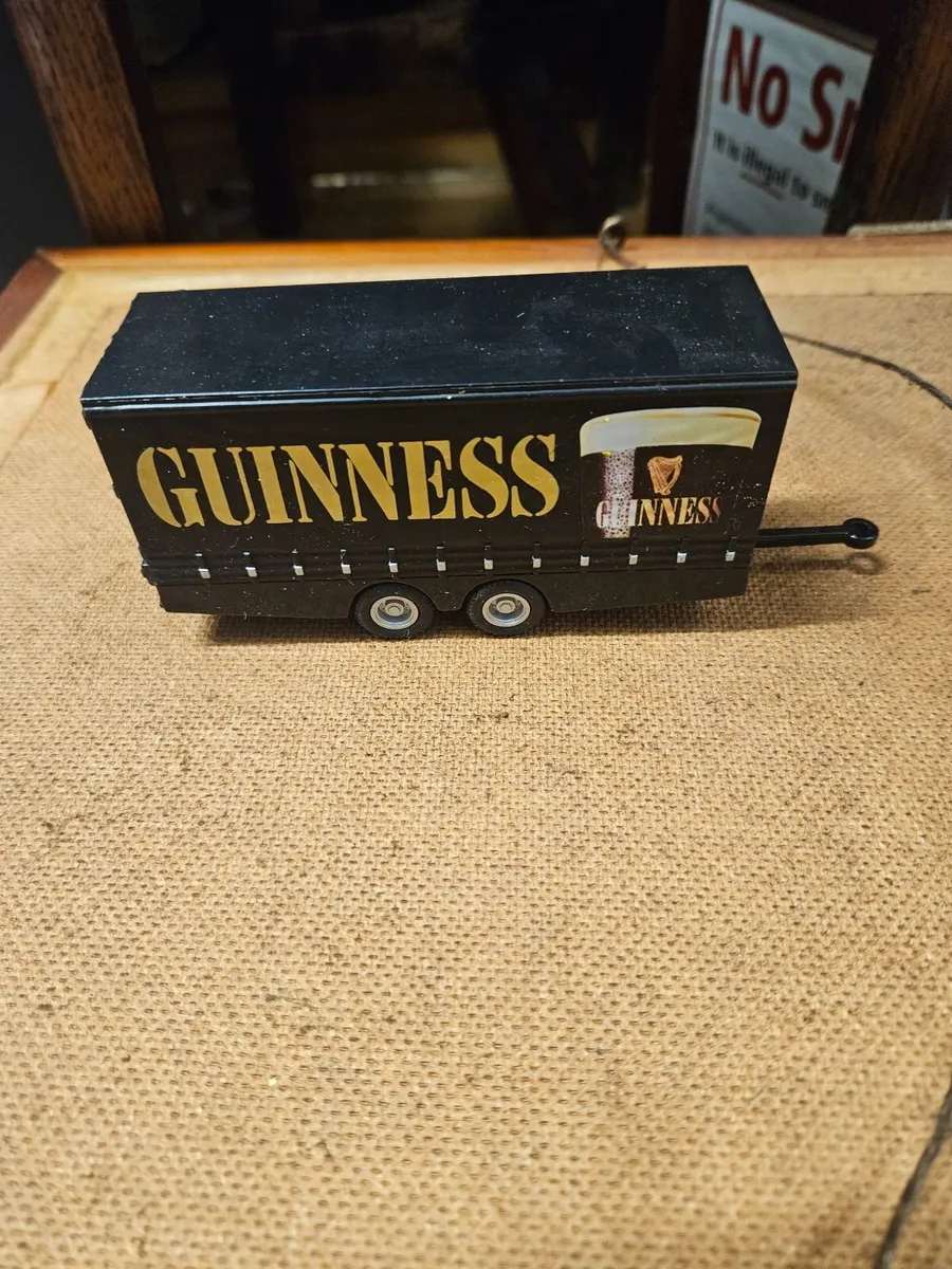 Corgi Guinness Trailer - Image 2