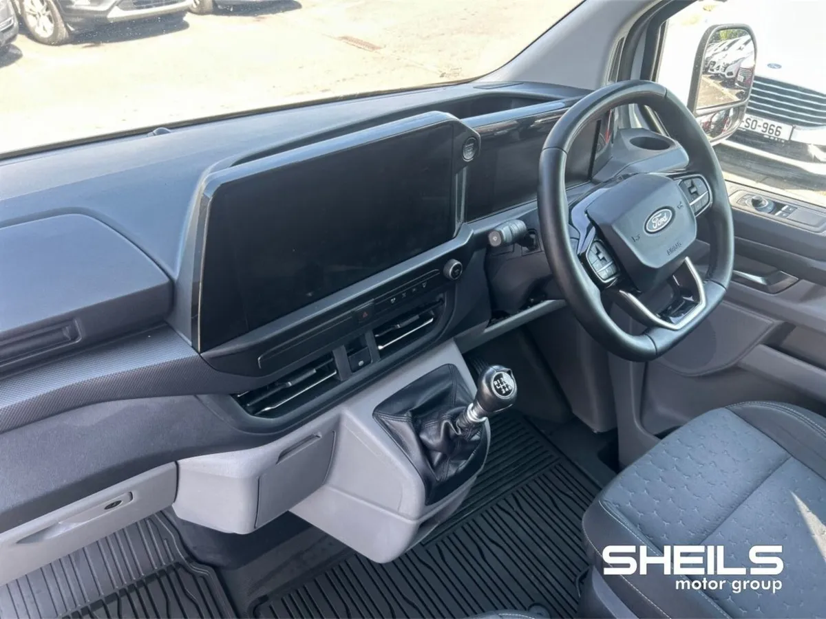 Ford Transit Custom TRANSIT CUSTOM 300 L LIMT 2.0 - Image 3