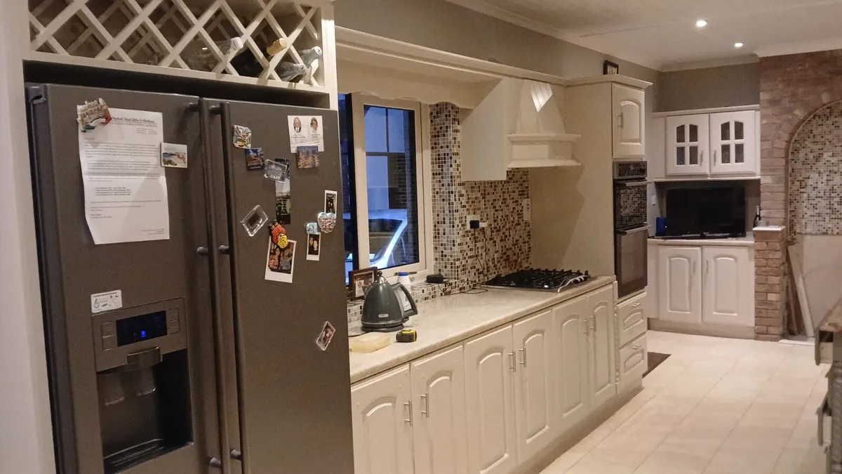 Kitchen units - Image 2