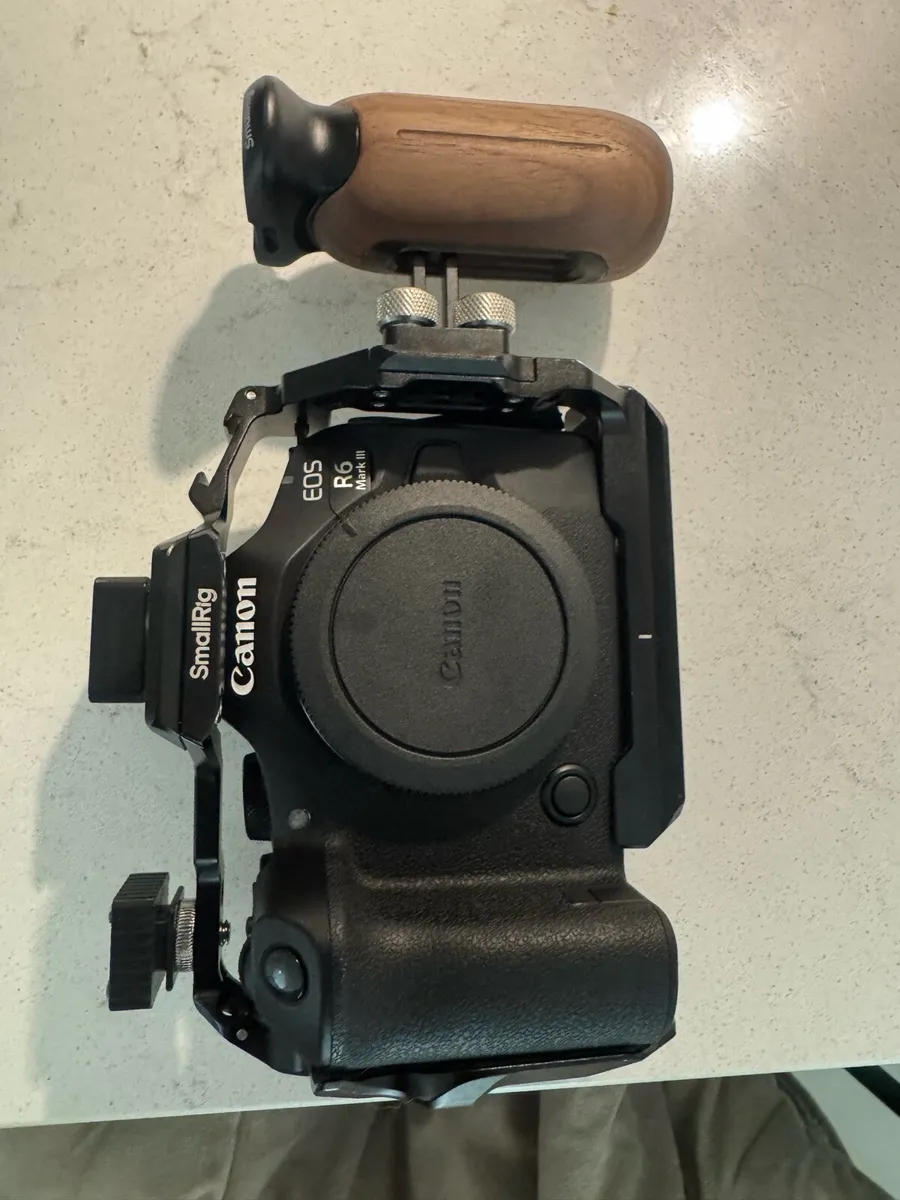 Canon camera r6 mark iii - Image 1