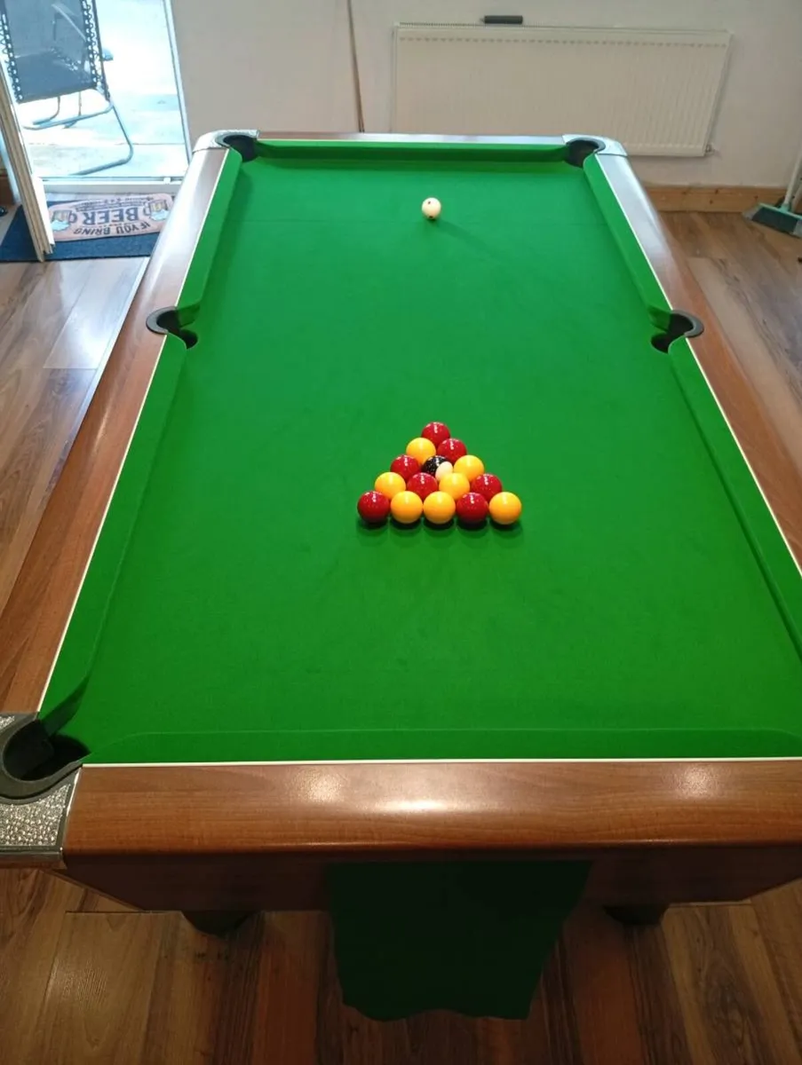 Walnut 7'supreme winner pool table - Image 1
