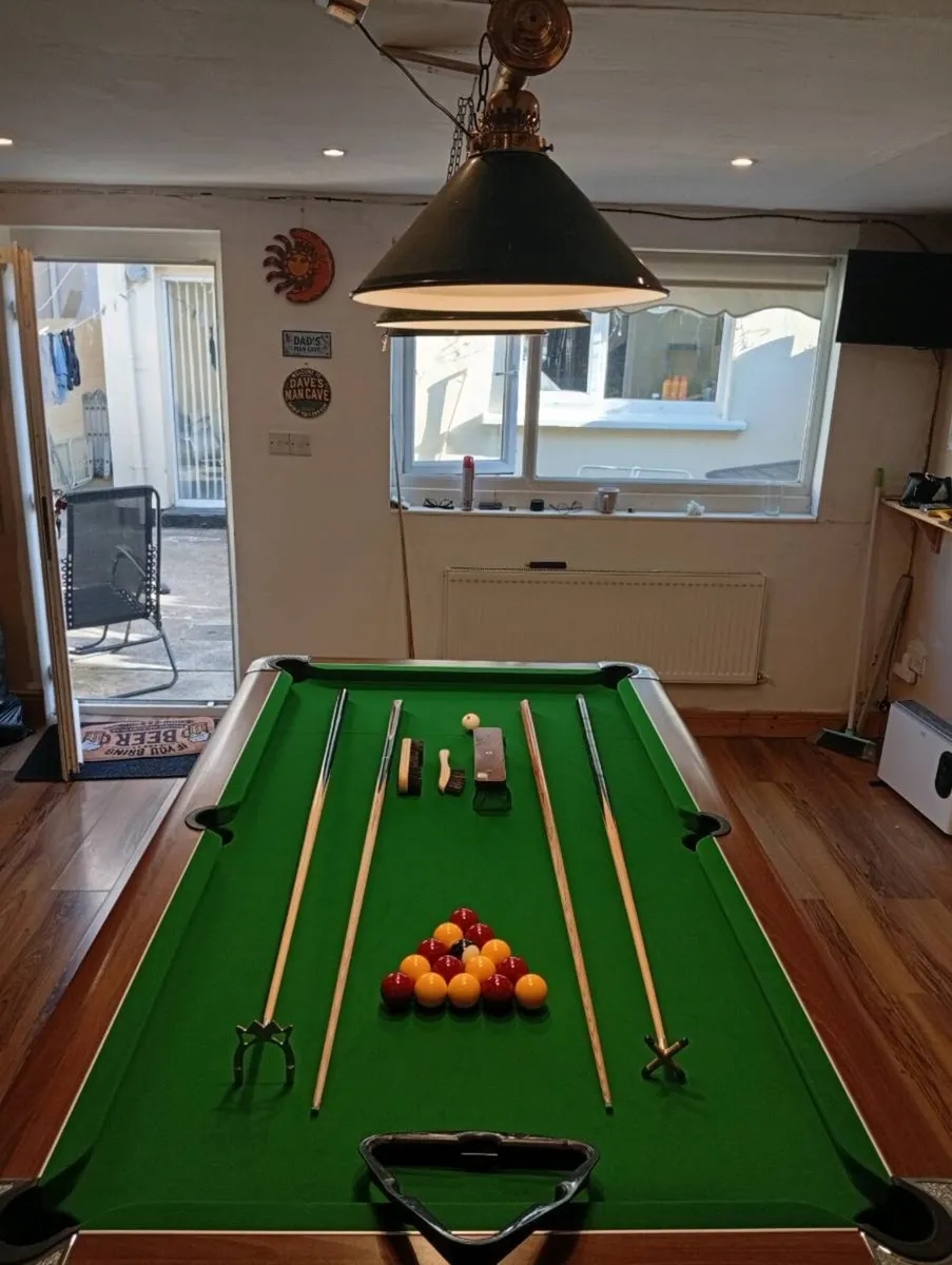 Walnut 7'supreme winner pool table - Image 2