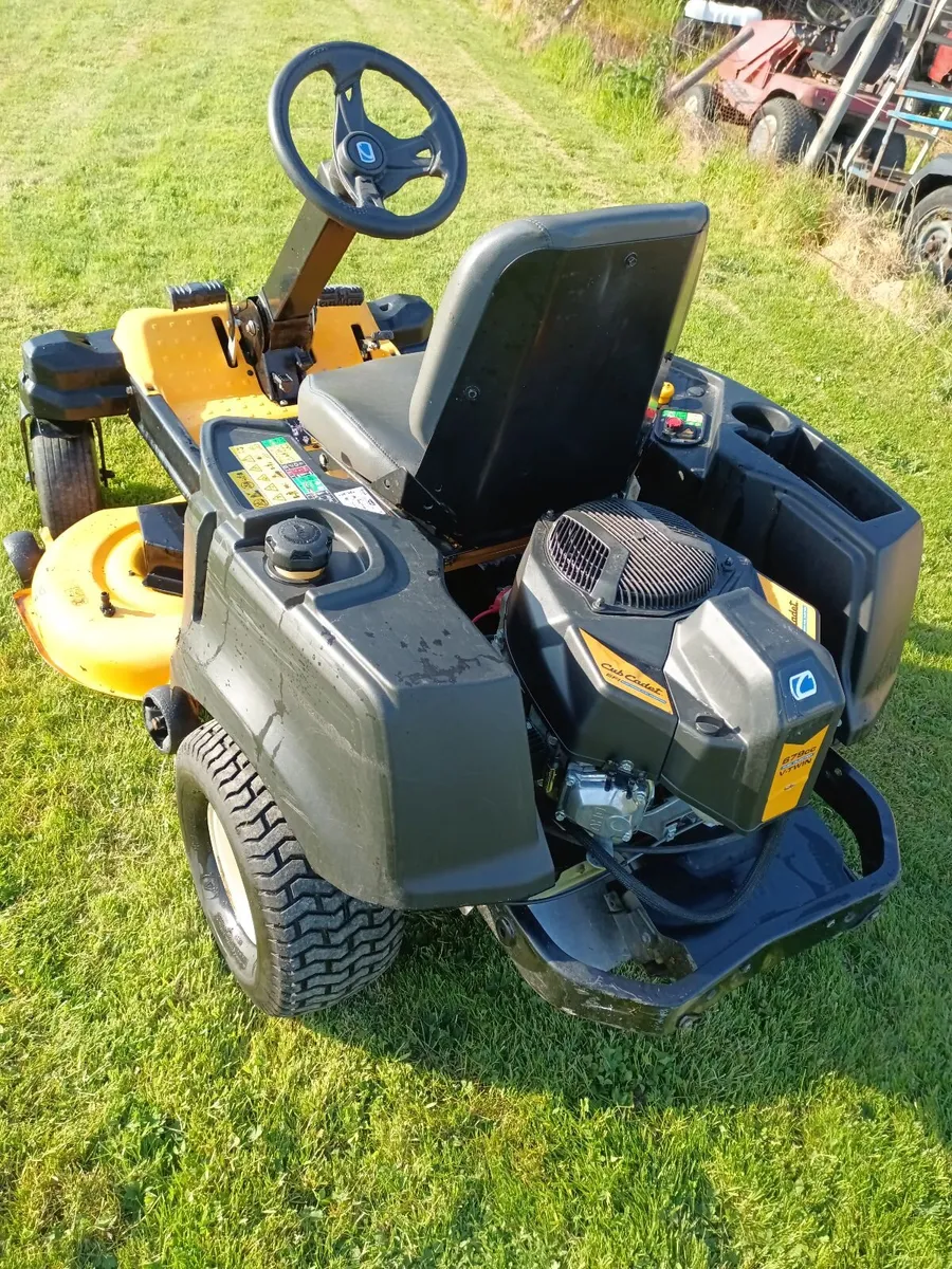 Ride on lawnmower - Image 4