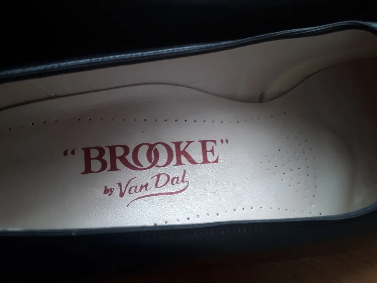 Brand new black designer shoes - Image 2