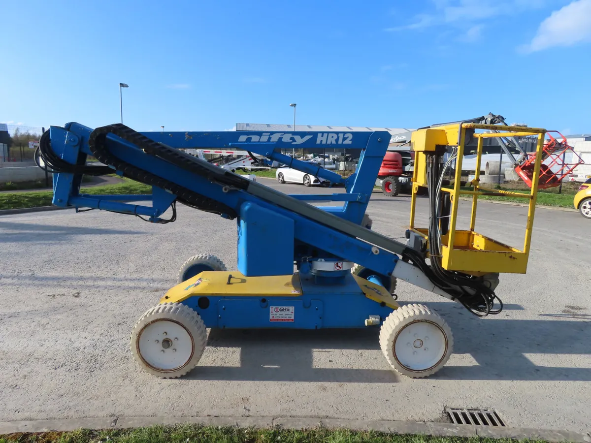 Niftylift HR12 E - Trailer Towable Access Platform - Image 1